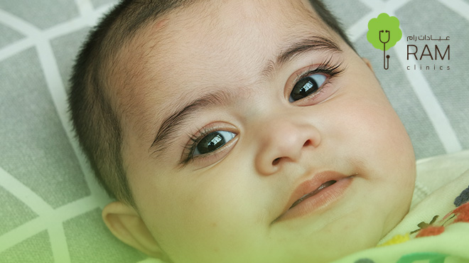 متى-يثبت-لون-عيون-الطفل 
